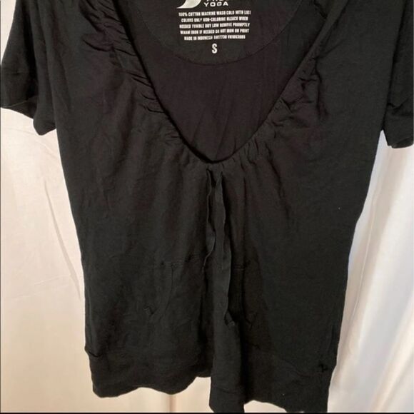 Pro Spirit Yoga Short Sleeve Hooded Sweatshirt - Picture 3 of 4